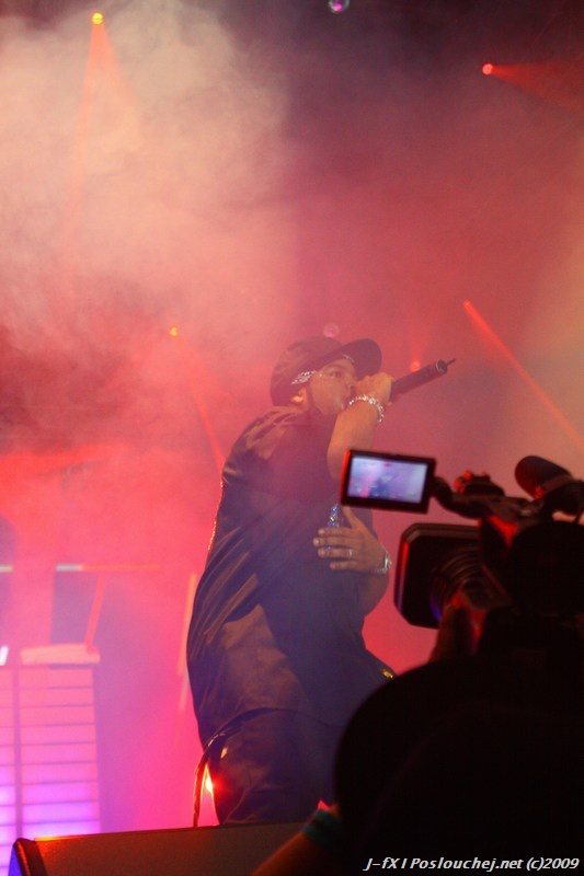 ice cube - 10.4.09